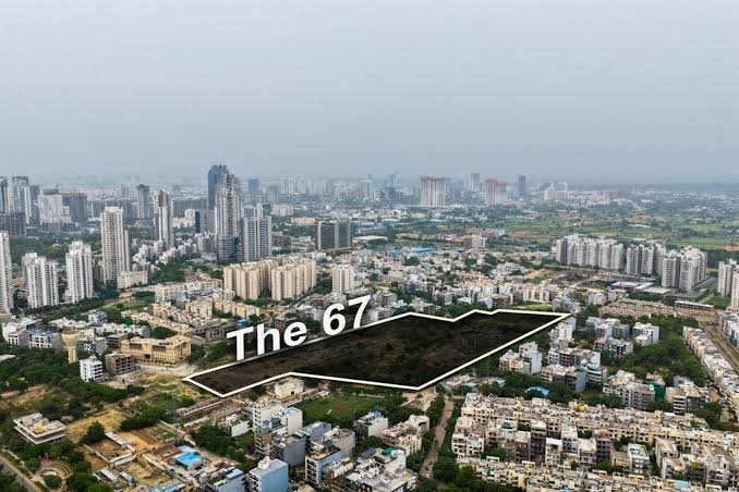 Smart World Sector 67 is a premium residential development in Gurugram, offering thoughtfully designed luxury residences with contemporary architecture, landscaped green spaces, and modern lifestyle amenities. Located on Golf Course Extension Road, the project enjoys convenient connectivity to major business hubs and key destinations across Gurgaon. Connect with Realty Shopee for pricing, availability, and site visit Smart World Sector 67 Gurgaon Luxury Apartments on Golf Course Extension Road.